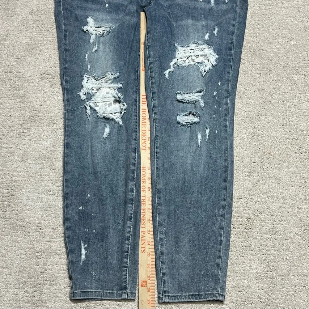 Judy Blue Jeans Skinny Distressed Lace Detail Splatter JB88432 LW Sz. 20W NWT - Picture 11 of 12